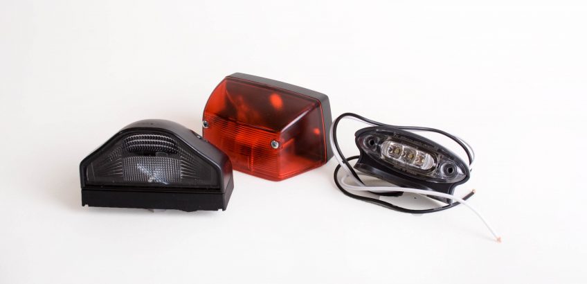 Nieuwe kentekenverlichtingen toegevoegd. Nieuwe kentekenverlichtingen toegevoegd.